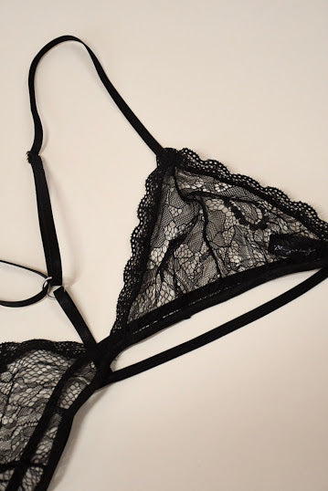 Ángeles Black Lace Bralette (copas A-DD)