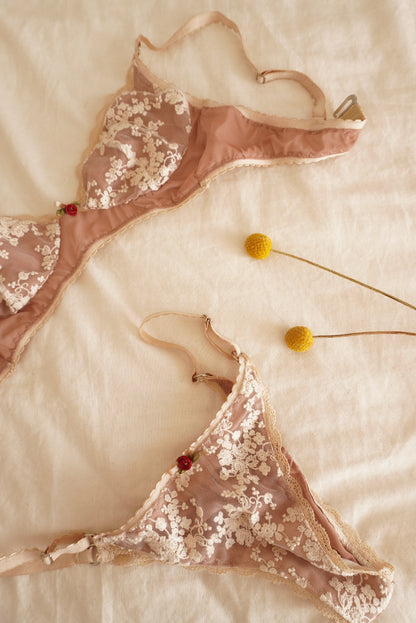 nube set brasiere + panty