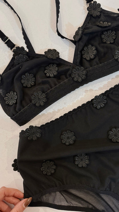 Daisies High-Med Panty